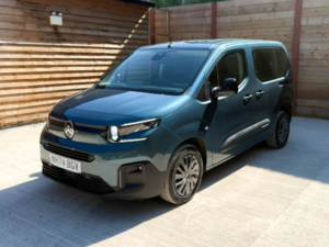 2025 Citroen Berlingo 3 SEAT Auto Wheelchair Accessible Disabled Access Vehicle Wav in Blue — image 5