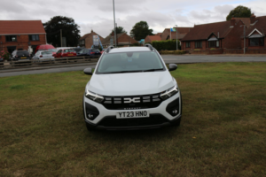 2023 Dacia Sandero Stepway 1.0 Stepway Expression Tce 90 My23 in White — image 3