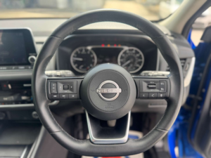 2024 Nissan Qashqai 1.3 Qashqai Acenta Premium Dig-T Mhev 5dr in Blue — image 5