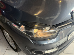 2015 Renault Megane 1.5 Dynamique Nav Dci 110 in Grey — image 2