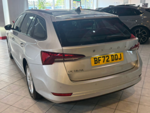 2022 Skoda Octavia 1.5 Tsi Act Se Technology in Silver — image 6