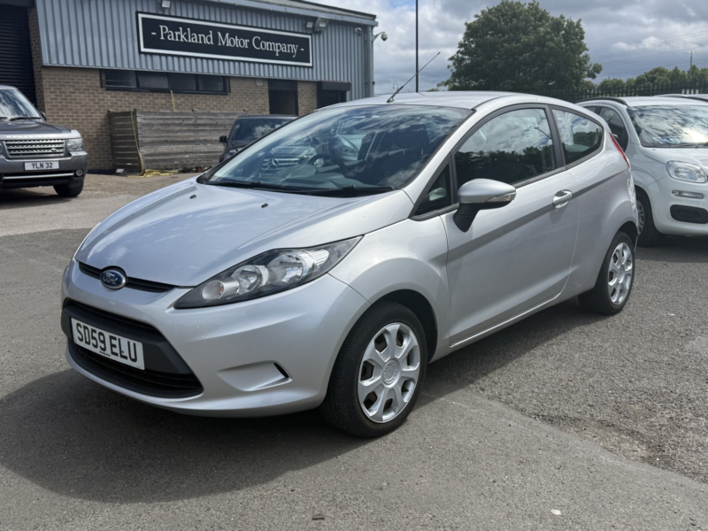 2009 Ford Fiesta 1.3 Style in Silver — image 1