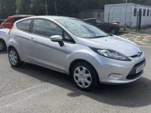 2009 Ford Fiesta 1.3 Style in Silver — image 2