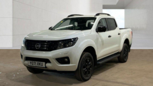 2021 Nissan Navara 2.3 Dci N-Guard Auto 4WD Euro 6 4dr in White — image 3