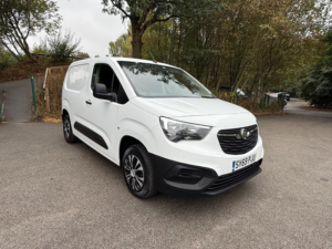 2019 Vauxhall Combo L1h1 2000 Edition S/s in White — image 2