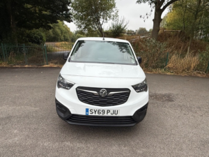 2019 Vauxhall Combo L1h1 2000 Edition S/s in White — image 3