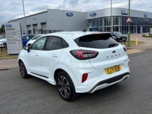 2021 Ford Puma 1.0t Ecoboost Mhev St-Line SUV 5dr Petrol Manual Euro 6 (s/s) (155 Ps) in White — image 5