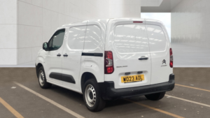 2023 Citroen Berlingo 1.5 Bluehdi 1000 Enterprise Edition M Panel Van 5dr Diesel Manual Swb Euro 6 100 Ps in White — image 4