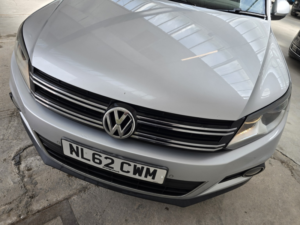 2013 Volkswagen Tiguan 2.0 Tdi Bluemotion Tech Se in Silver — image 2