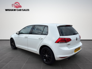 2014 Volkswagen Golf 1.4 Tsi Bluemotion Tech Se in White — image 5