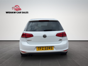 2014 Volkswagen Golf 1.4 Tsi Bluemotion Tech Se in White — image 6