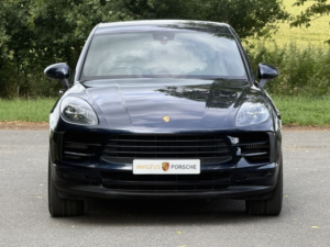2020 Porsche Macan 3.0 T V6 S in Blue — image 3
