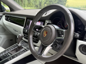 2020 Porsche Macan 3.0 T V6 S in Blue — image 6