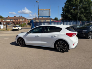 2019 Ford Focus 1.5 Ecoblue St-Line X Auto Euro 6 (s/s) 5dr in White — image 4
