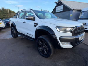 2017 Ford Ranger 3.2 Tdci Wildtrak Pickup Double Cab 4dr Diesel Auto 4WD Euro 5 (200 Ps) in White — image 3