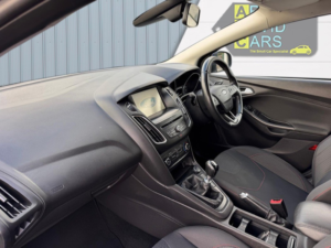 2016 Ford Focus 1.0 T Ecoboost Zetec S in Blue — image 2