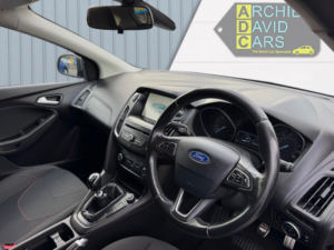 2016 Ford Focus 1.0 T Ecoboost Zetec S in Blue — image 4