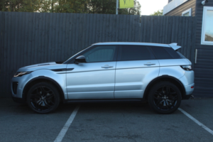 2019 Land Rover Range Rover Evoque 2.0 Td4 Hse Dynamic in Silver — image 4