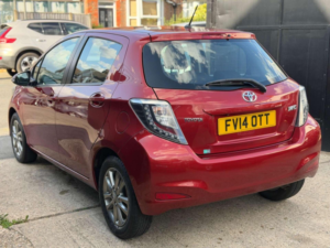 2014 Toyota Yaris 1.33 Dual Vvt-I Icon Plus Euro 5 5dr in Other — image 5