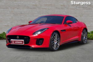 2018 Jaguar F-Type 2.0i Gpf R-Dynamic Auto Euro 6 (s/s) 2dr in Red — image 3