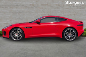 2018 Jaguar F-Type 2.0i Gpf R-Dynamic Auto Euro 6 (s/s) 2dr in Red — image 4