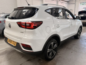 2019 MG MG Zs 1.5 Vti-Tech Limited Edition in White — image 4