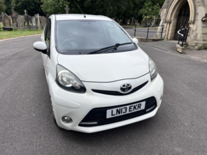2013 Toyota Aygo 1.0 Vvt-I Fire in White — image 2
