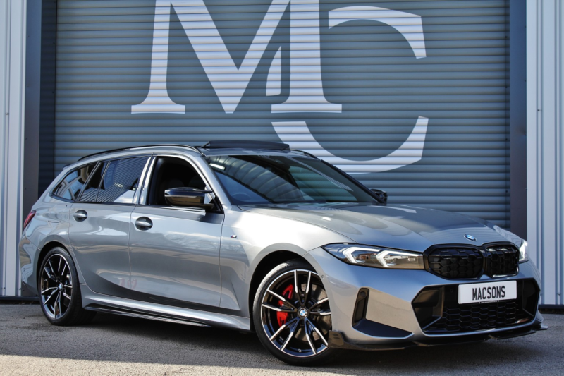 2023 BMW 3 Series 3.0 M340d Xdrive Touring in Grey — image 1