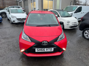 2017 Toyota Aygo 1.0 Vvt-I X Hatchback 3dr Petrol Manual Euro 5 Euro 5 (68 Ps) in Red — image 2
