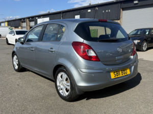 2011 Vauxhall Corsa 1.3 Cdti Ecoflex 16v Exclusiv in Silver — image 4