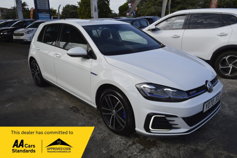 2020 Volkswagen Golf 1.4 Tsi 8.7kwh Gte in White — image 1