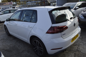 2020 Volkswagen Golf 1.4 Tsi 8.7kwh Gte in White — image 4