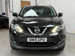 2015 Nissan Qashqai 1.6 Dci N-Tec+ 2WD Euro 5 (s/s) 5dr in Black — image 2