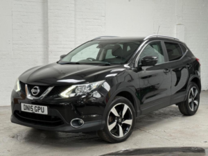 2015 Nissan Qashqai 1.6 Dci N-Tec+ 2WD Euro 5 (s/s) 5dr in Black — image 3