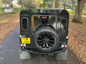 2016 Land Rover Defender 90 2.2 Tdci Xs Station Wagon Double Cab 3dr Diesel Manual 4WD Swb Euro 5 (122 Ps) in Black — image 5