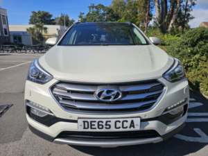 2016 Hyundai Santa Fe 2.2 Santa Fe 7-St 2.2 Prm Se Bd A/t My16 in Beige — image 3