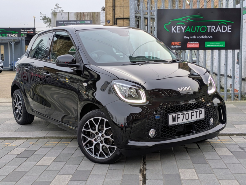 2020 Smart Forfour 17.6kwh Prime Exclusive in Black — image 1