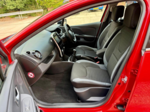 2016 Renault Clio 1.5 Dci Dynamique S Nav Euro 6 (s/s) 5dr in Red — image 5