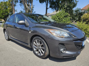 2013 Mazda Mazda3 1.6 D Venture in Grey — image 2
