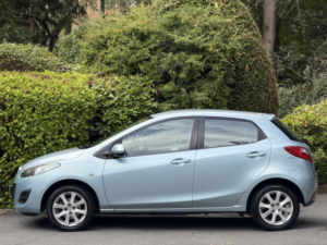 2011 Mazda Mazda2 1.3 Ts2 in Blue — image 5