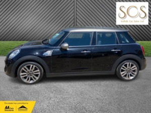 2017 MINI Hatch 2.0 5-Door Hatch Cooper S Seven Edition in Black — image 4