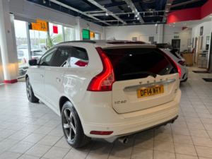 2014 Volvo Xc60 2.4 D4 R-Design Nav in White — image 6