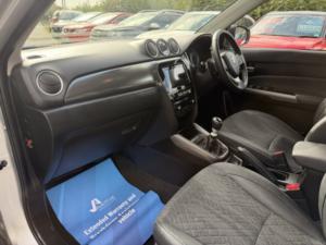 2019 Suzuki Vitara 1.4 Boosterjet Sz5 in Silver — image 5