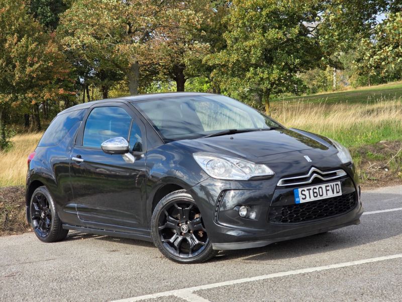 2010 Citroen Ds3 1.6 Hdi Black Euro 5 3dr in Black — image 1