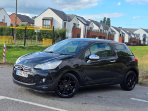 2010 Citroen Ds3 1.6 Hdi Black Euro 5 3dr in Black — image 3