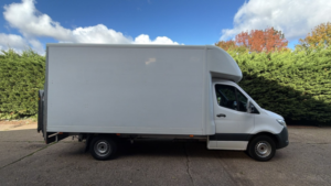 2022 Mercedes-Benz Sprinter 2.1 314 Cdi Progressive in White — image 2