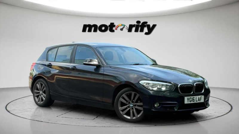 2016 BMW 1 Series 1.5 116d Sport Euro 6 (s/s) 5dr in Black — image 1