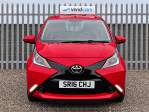 2016 Toyota Aygo 1.0 Vvt-I X-Play Euro 6 5dr in Red — image 6
