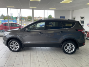 2017 Ford Kuga 1.5 T Ecoboost Titanium in Grey — image 6