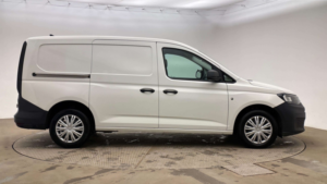 2023 Volkswagen Caddy Maxi 2.0 Tdi C20 Commerce in White — image 3